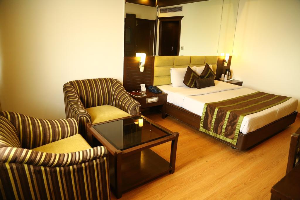 Hotel Park Grand Chandīgarh Exterior foto